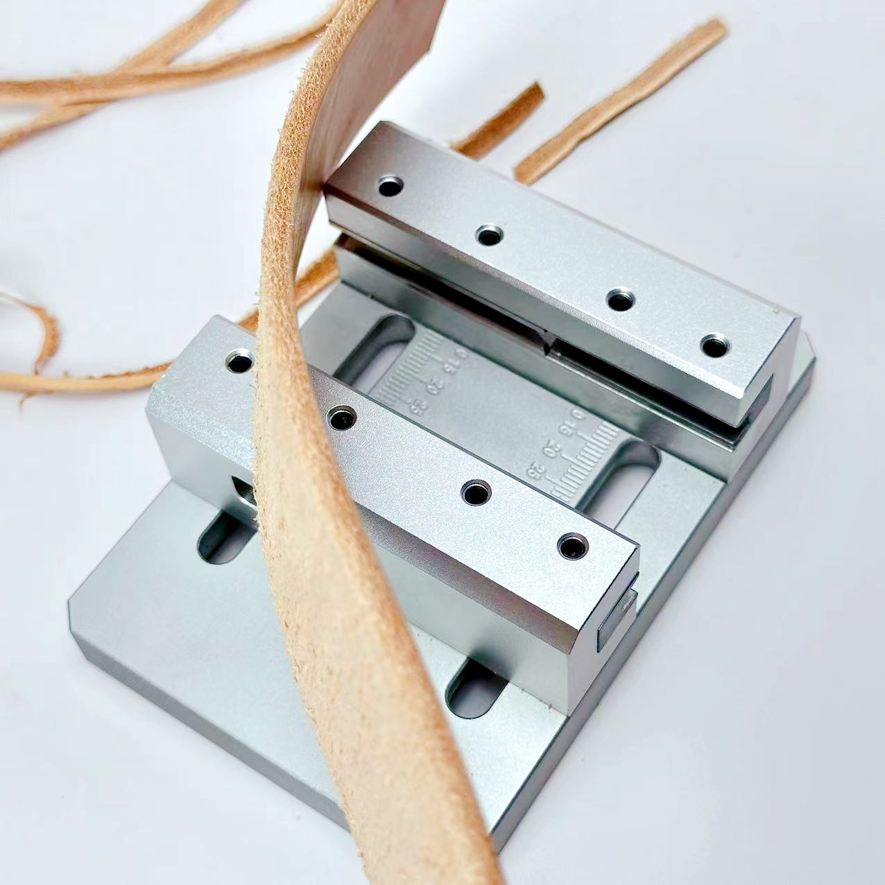 Leatherwork Edge Beveler - Машина для обработки краев ремня, полукруглый
