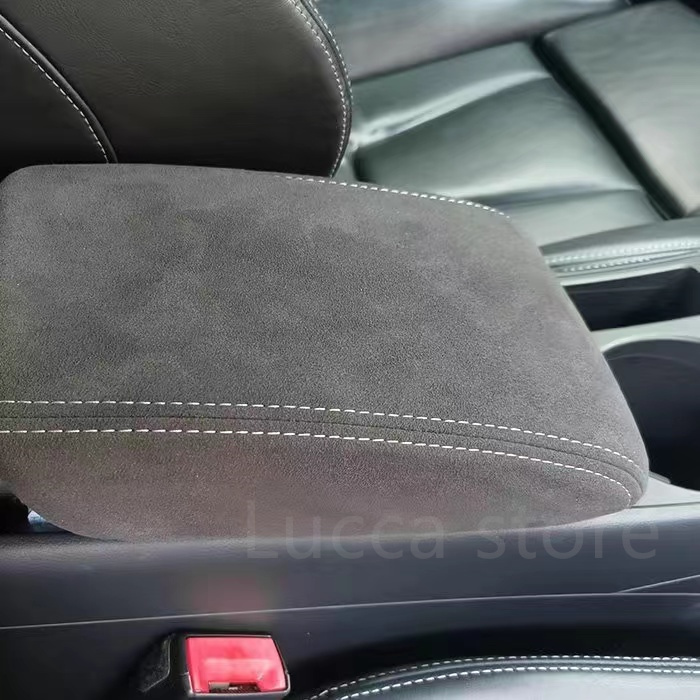 Contact Cement Leather - Замшевая накладка для Mercedes-Benz GLA X156,